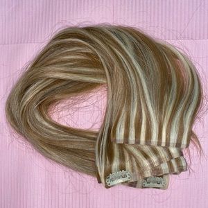 Highlights #7.3/12.1 Clip In Extensions 1 piece